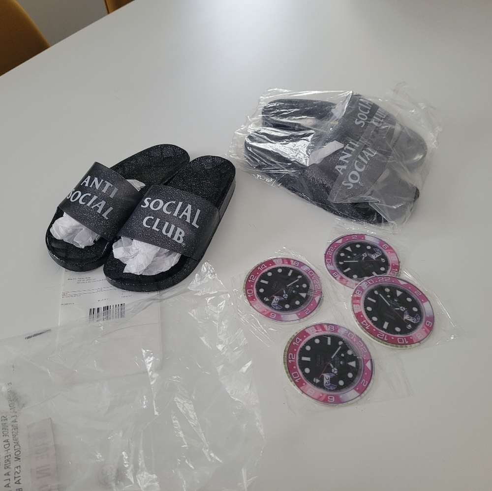 Anti Social Social Club jellies ( slides ) 90s kids know about jellies ...